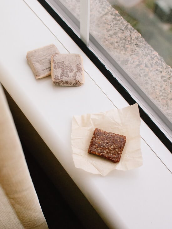 Homemade Larabars: Apricot Almond Bars