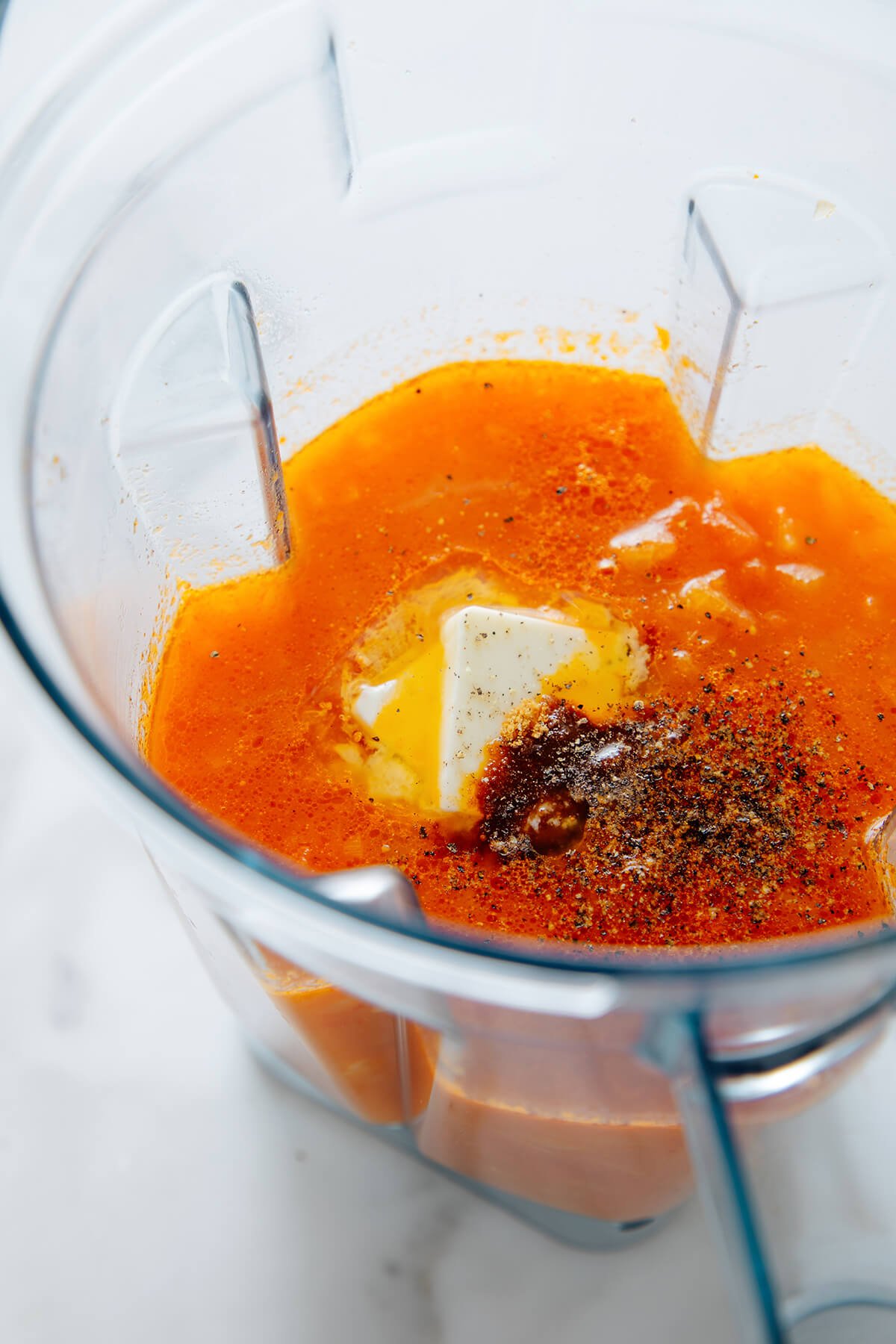 chickpea tomato soup in blender