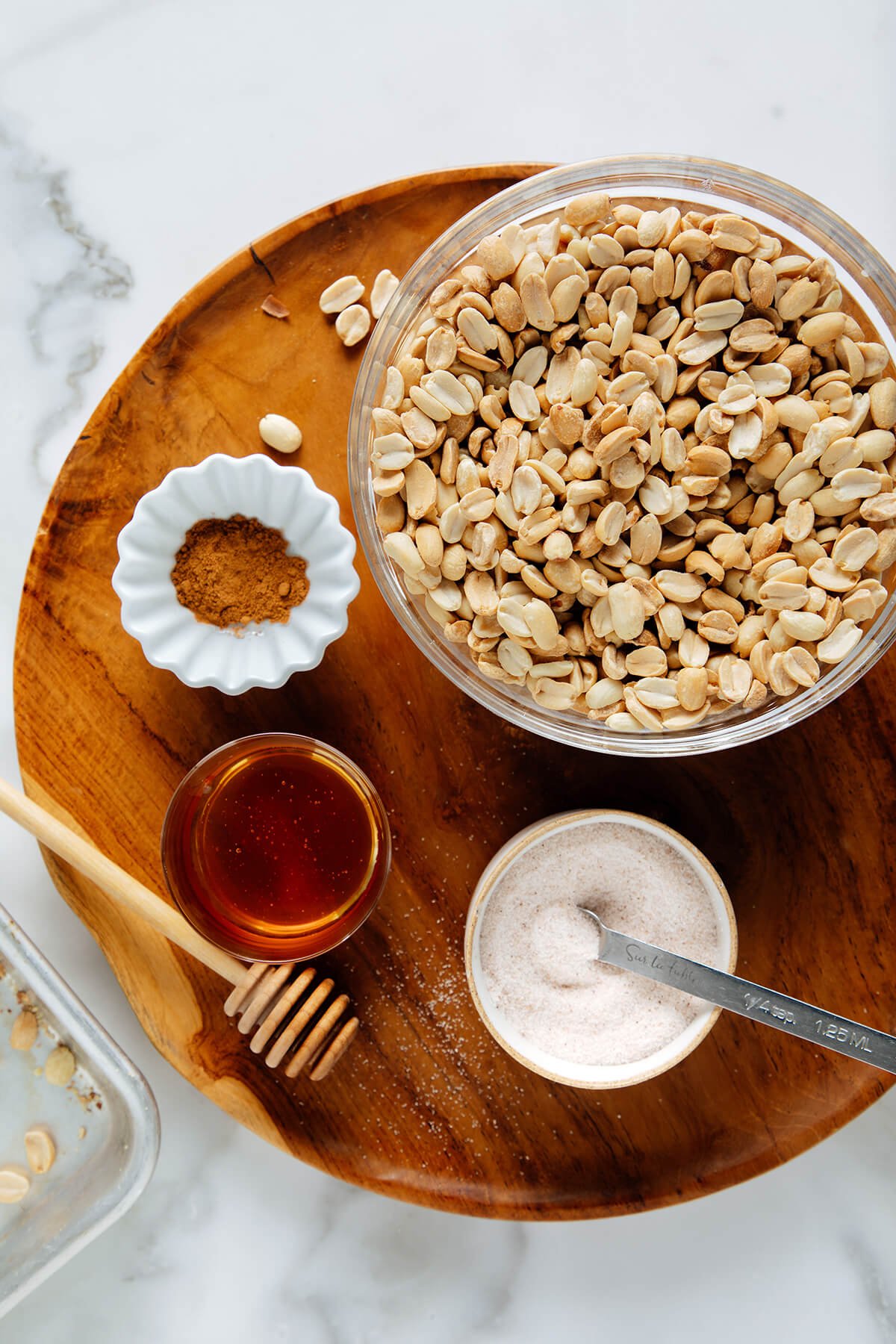 peanuts with honey and salt